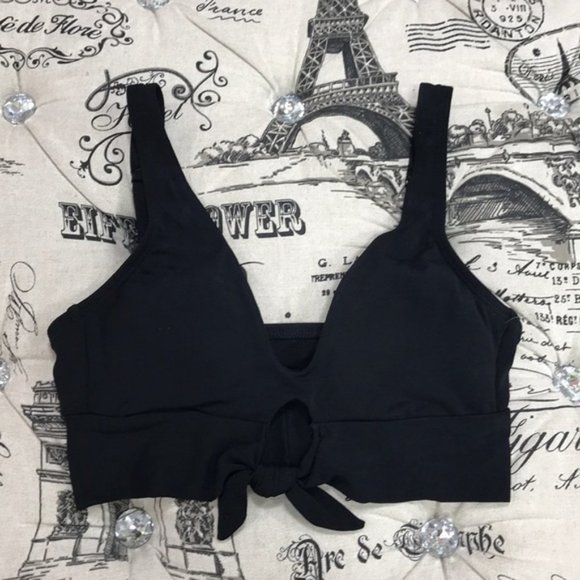 NWOT ROBIN PICCONE Ava Knot Front Bikini Top - Picture 3 of 6